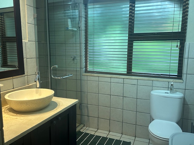 5 Bedroom Property for Sale in Lakeland North West